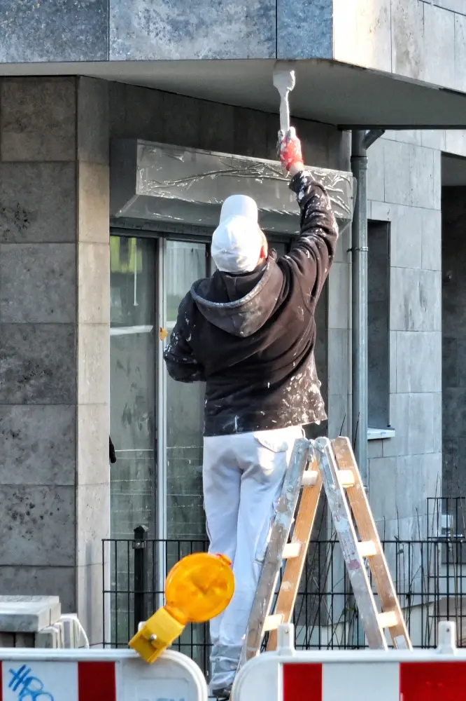 rear-view-man-working1